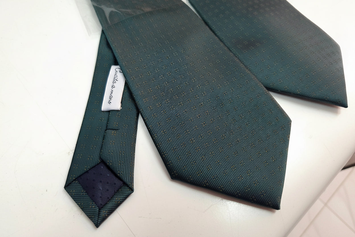 Cravatte slim effetto seta