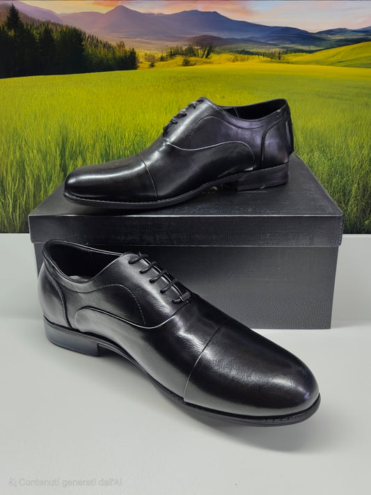 Scarpa Oxford nera con punta liscia opaca